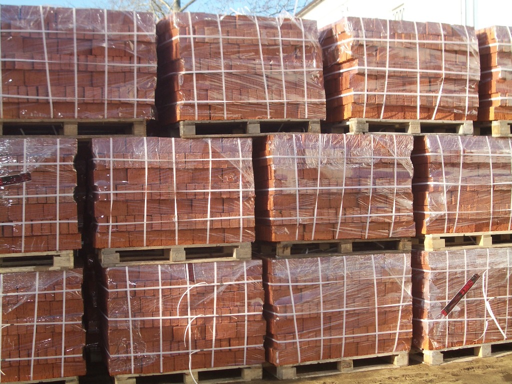 Кирпич полнотелый одинарный М-150 Краснополянский